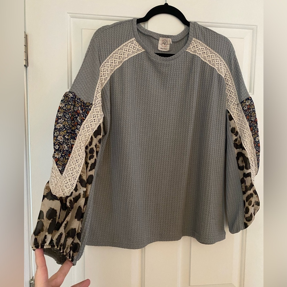 Gray Patterned Women's Top - image 1